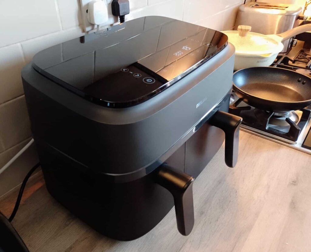 view of our own purchase testing philips dual basket air fryer 3000 series (na350 03) for family of 4 uk unboxing package arrival several weeks to months